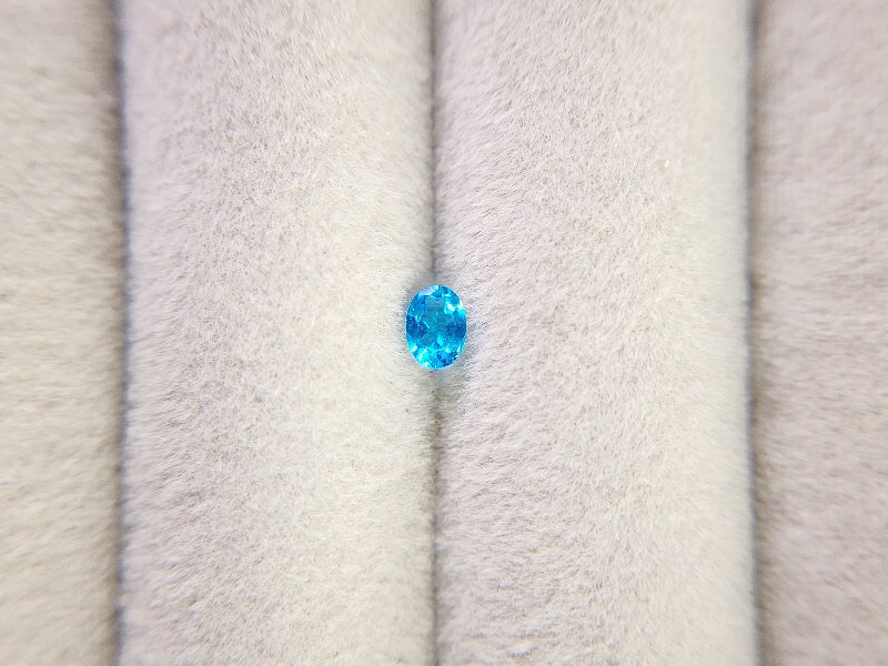 0530-1　ネオンブルーアパタイト　0.16ct