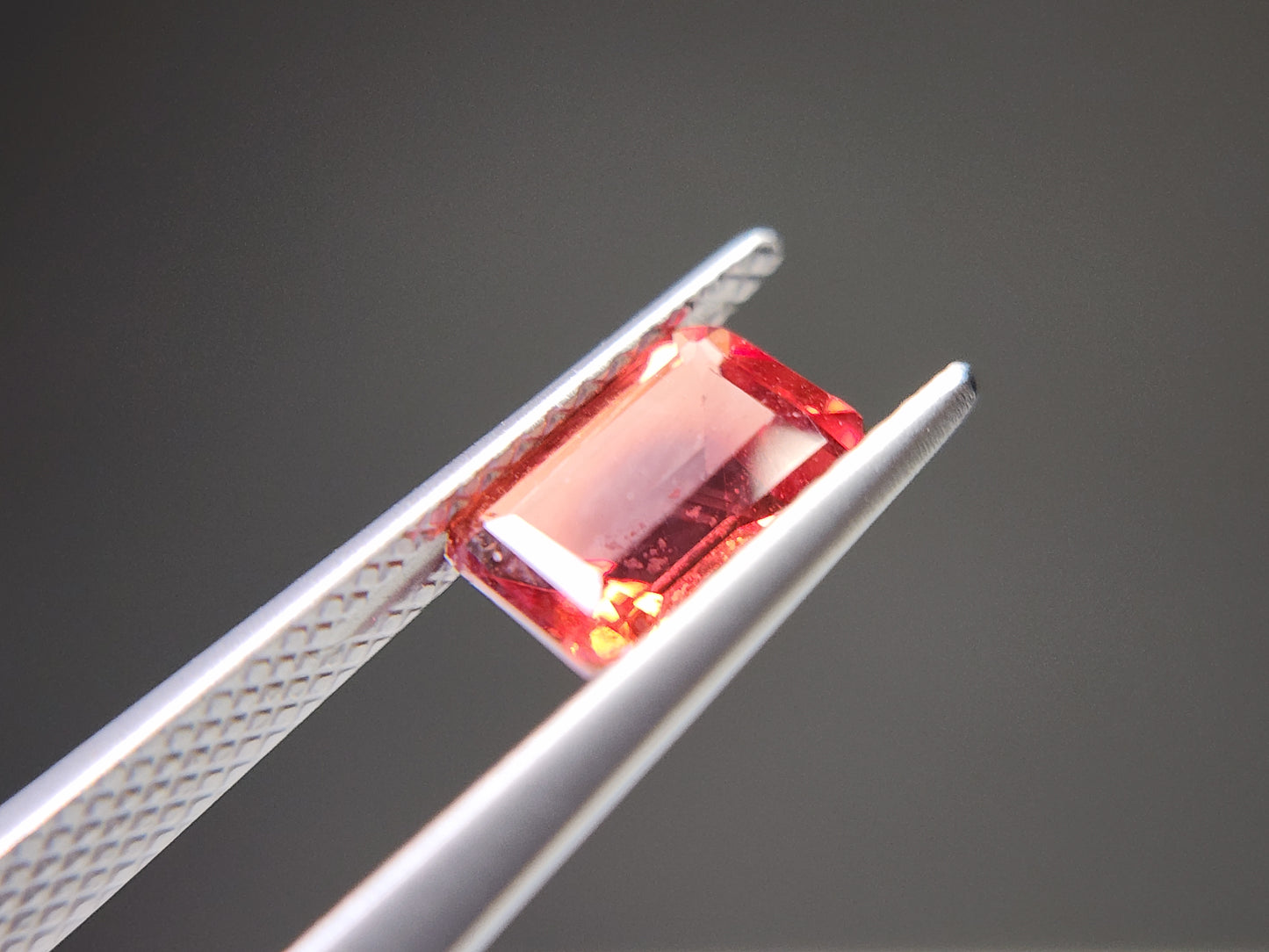 0151-1-3　バイカラーアンデシン　0.99ct