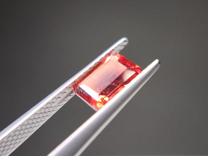 0151-1-3　バイカラーアンデシン　0.99ct