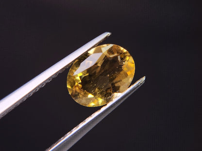 yeBE-3　イエローベリル　0.96ct