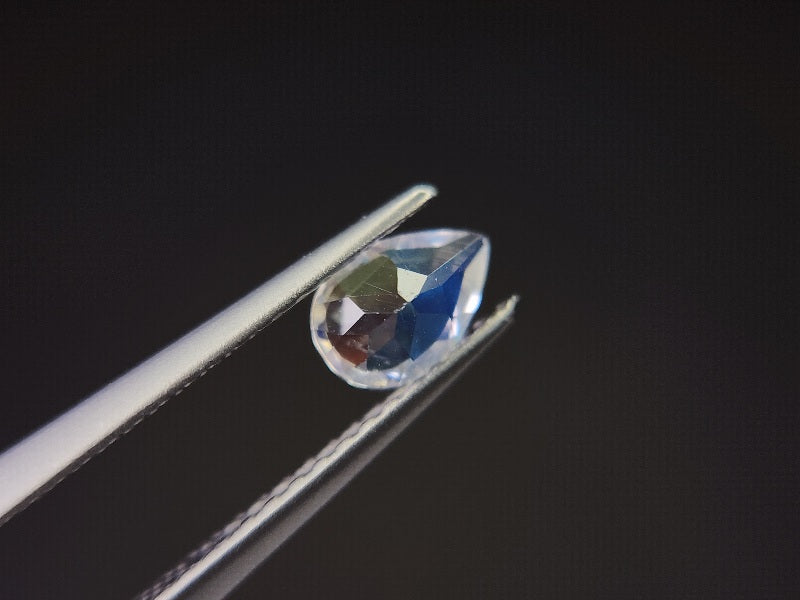 0762-12　アンデシンラブラドライト　0.42ct