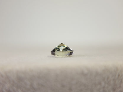 0657-23-3　ゾイサイト　0.40ct