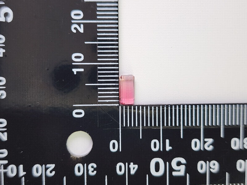 0879-27 トルマリン  0.72ct