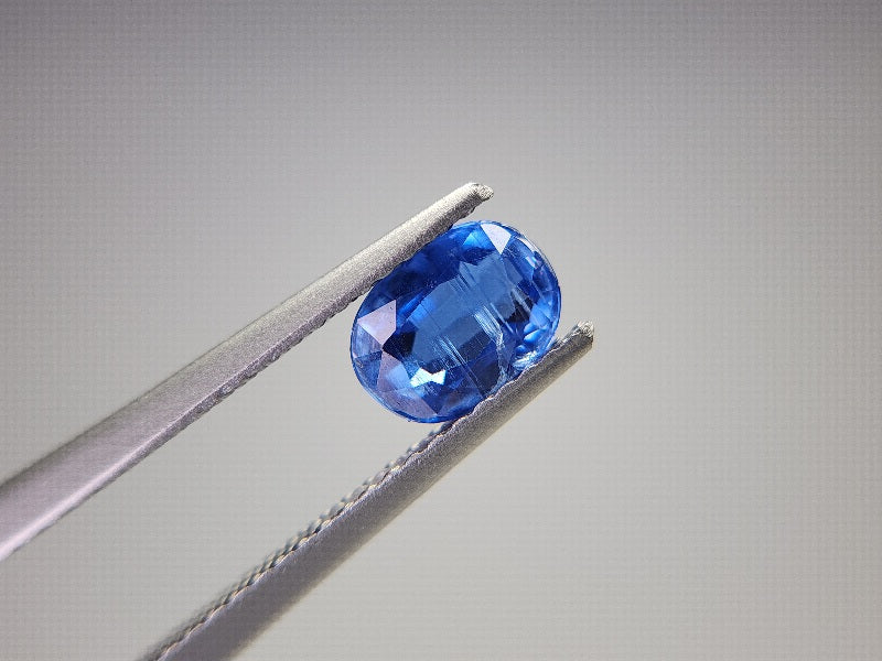 0942-16  カイヤナイト  1.09ct