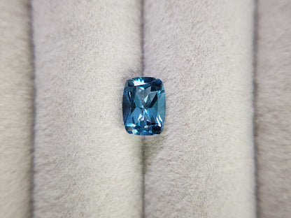 0931-11　ロンドンブルートパーズ　1.64ct