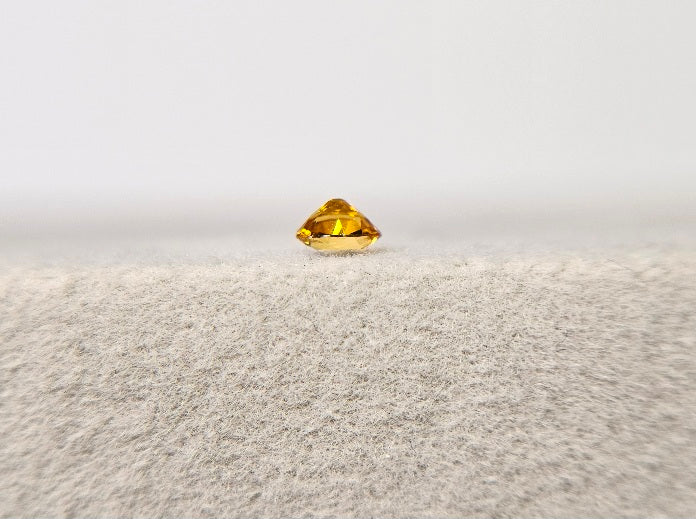 CND-9　コンドロダイト　0.13ct