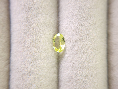 0928-5　パロットクリソベリル　0.38ct