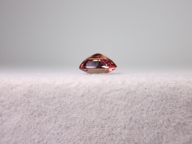 ccGA-8　カラーチェンジガーネット　0.74ct