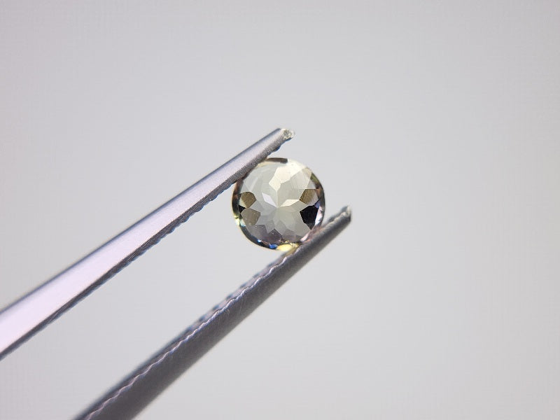 0657-19-3　ゾイサイト　0.48ct