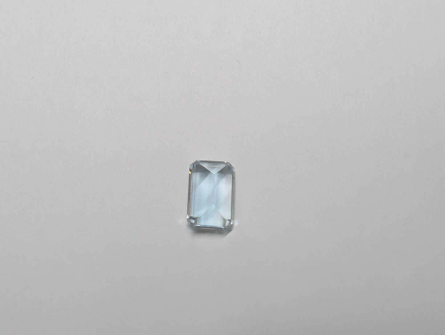 0051 バイカラートパーズ 3.73ct