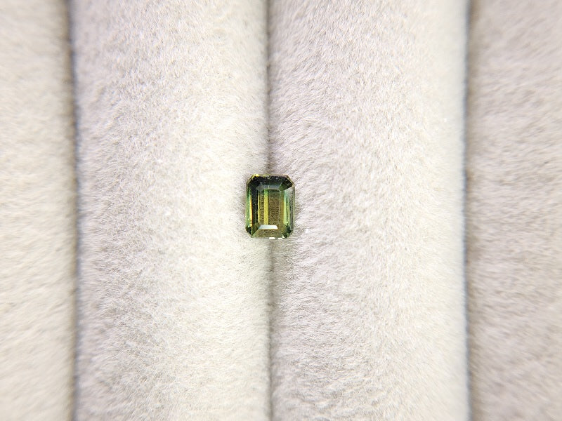 0879-58　トルマリン  0.56ct　