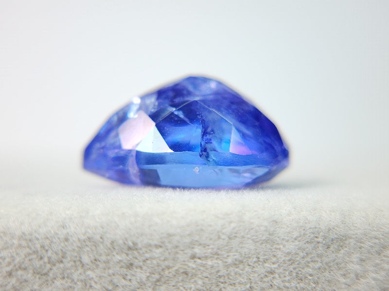 0938-19　タンザナイト(処理)　7.02ct