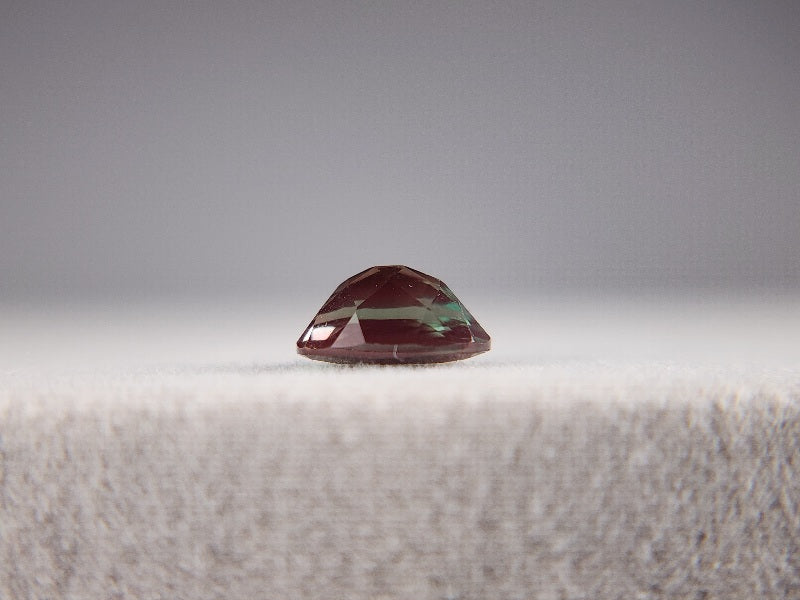 0504-12　バイカラーアンデシン　0.72ct