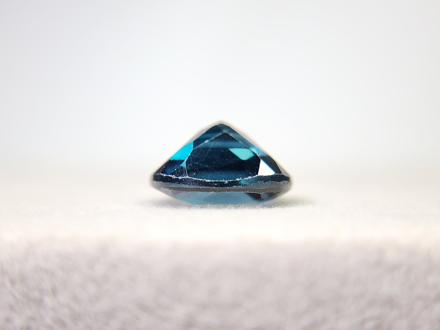 0931-1　ロンドンブルートパーズ　3.41ct