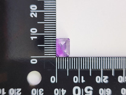 AM-33　アメジスト　1.79ct