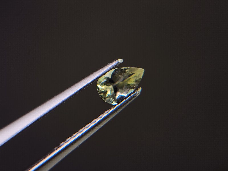 0644-10-5　ゾイサイト　0.35ct