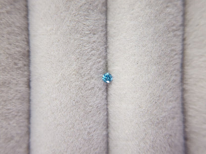 0015-3-8　ブルーダイヤモンド(トリートメント)　0.03ct