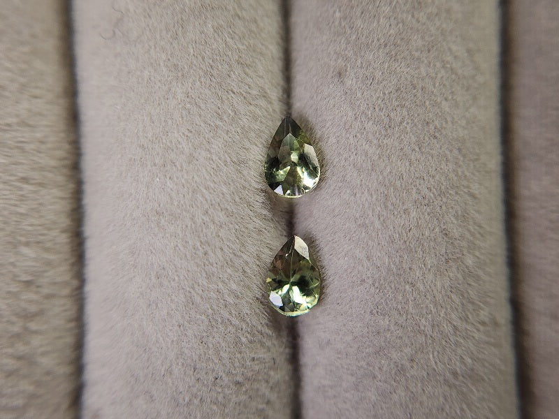 0644-12-2　ゾイサイト2石セット