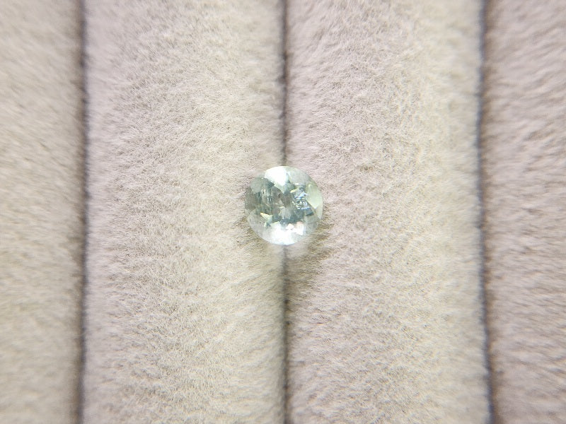gBE-28　グリーンベリル　0.78ct