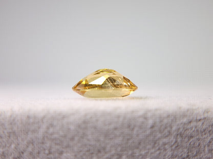 yeBE-3　イエローベリル　0.96ct