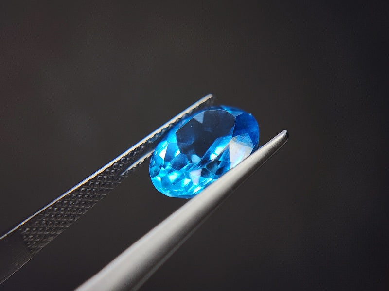 bl-TO-3　ブルートパーズ　3.92ct