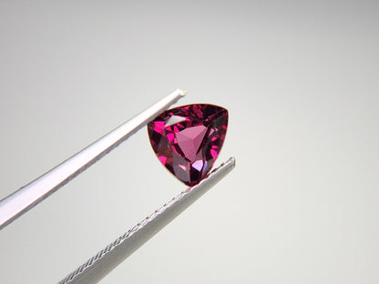 【期間限定】10/31まで　ロードライトガーネット　1.35ct　2