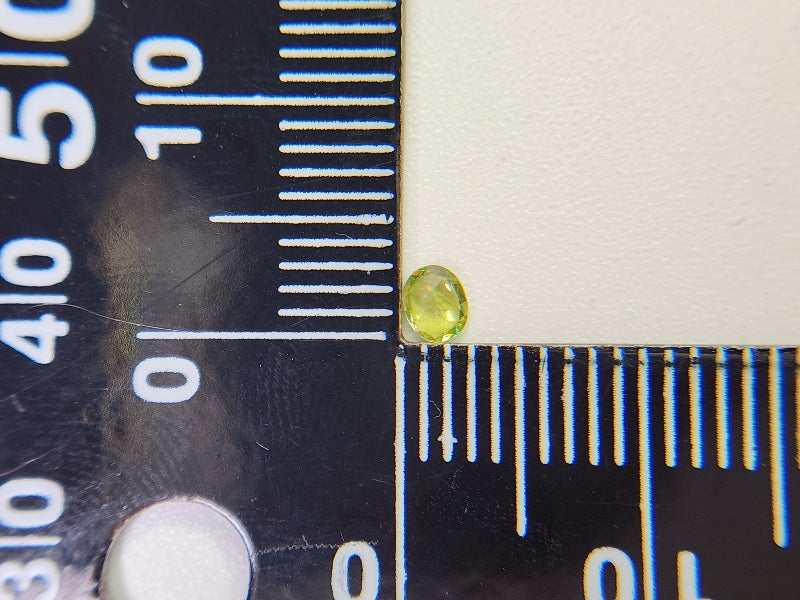 0932-1-11　スフェーン　0.12ct