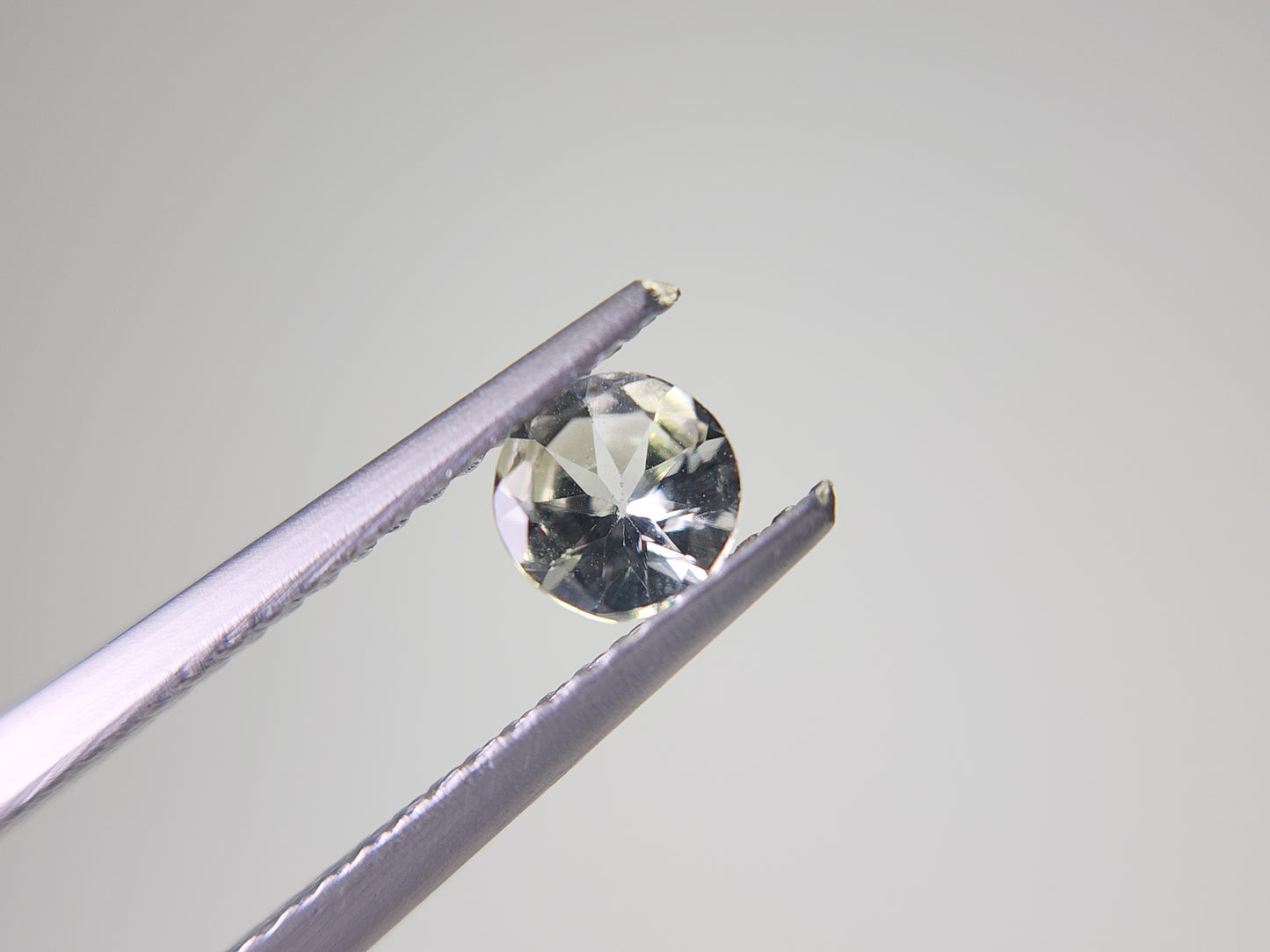 0657-26-1　ゾイサイト　0.37ct