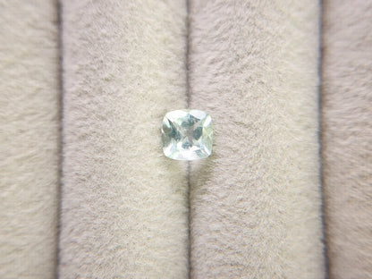 gBE-5　グリーンベリル　0.85ct