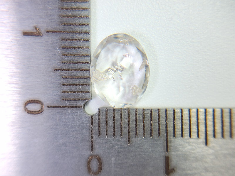 dQ-19　銀箔入り！ダブレットクォーツ　2.33ct