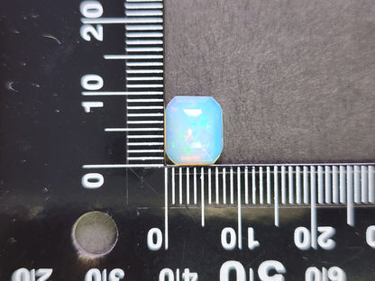 0916-11　オパール　1.32ct