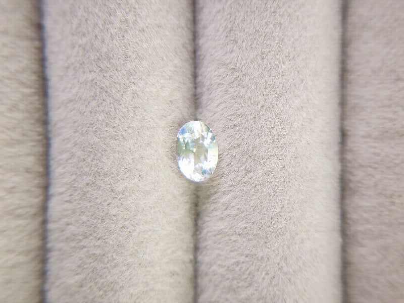 0760-3　アンデシンラブラドライト　0.54ct