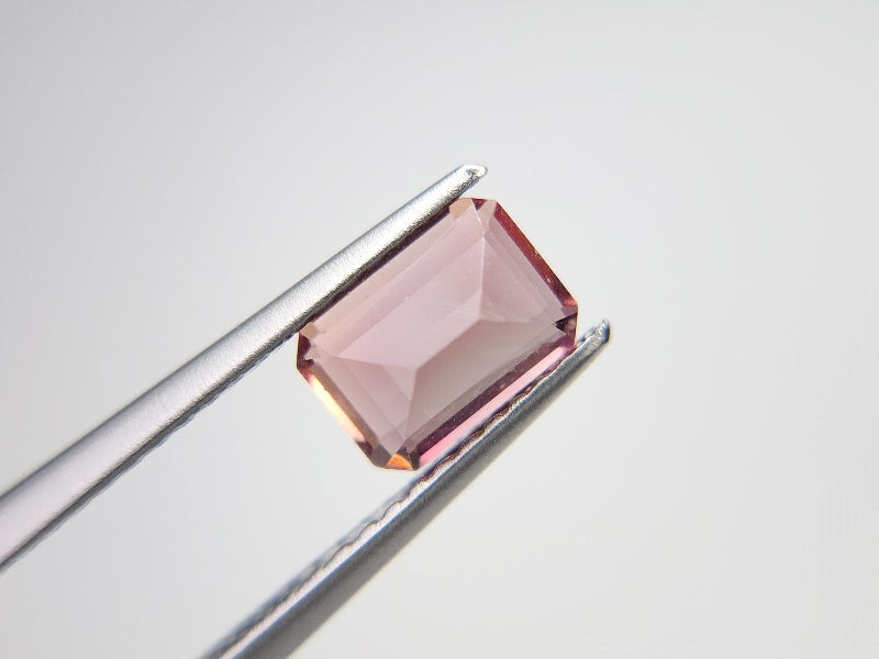 0151-2-22 バイカラーアンデシン 0.93ct – 東洋ルース公式オンライン