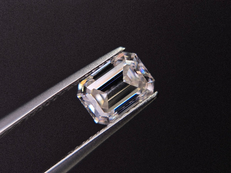 MOI-1　合成モアッサナイト　1.04ct