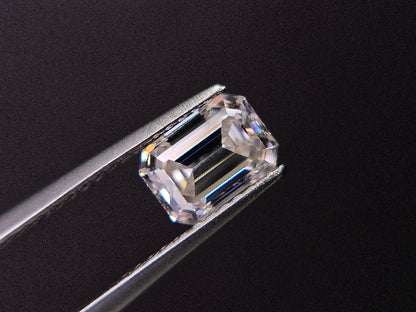 MOI-1　合成モアッサナイト　1.04ct
