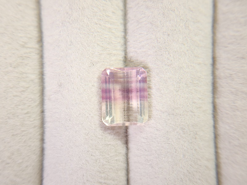 bc-FLO-17　バイカラーフローライト　3.96ct
