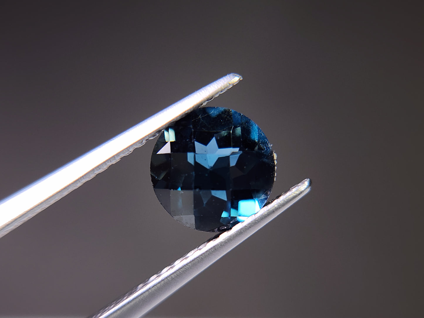 0931-9　ロンドンブルートパーズ　1.55ct