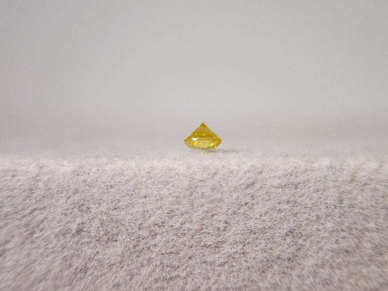 yeDM-5　イエローダイヤモンド　0.07ct