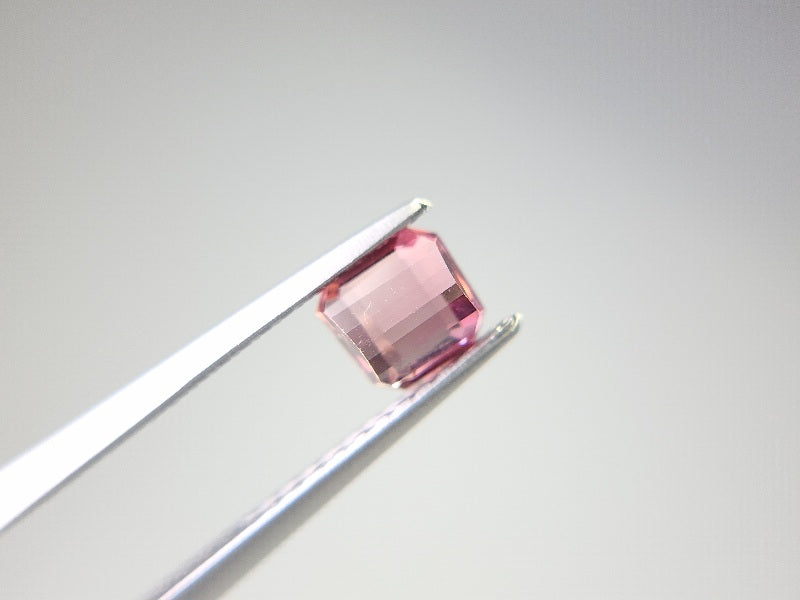 0879-59  トルマリン  0.56ct