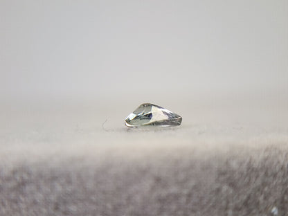 0644-14-8　ゾイサイト　0.26ct