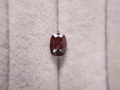 0504-8　バイカラーアンデシン　0.83ct