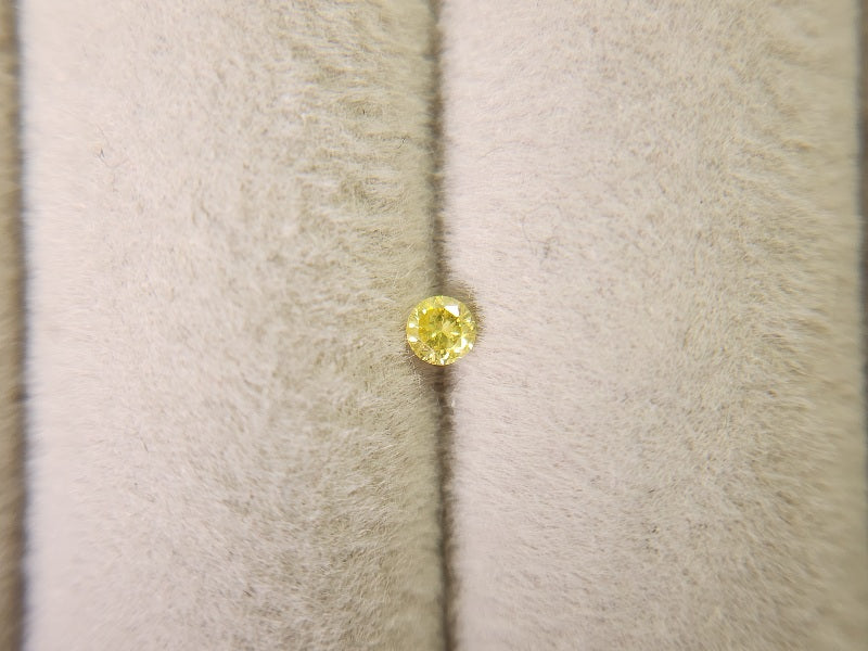 yeDM-8　イエローダイヤモンド　0.06ct