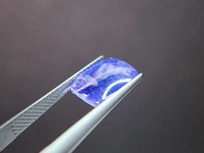 0938-25　タンザナイト(処理・欠けあり)　5.70ct