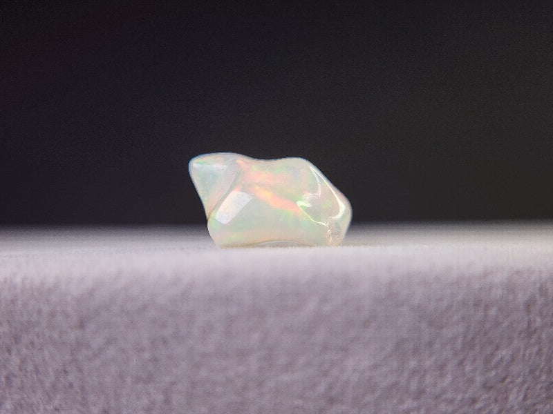 0914-3　さざれオパール（穴あき）　2.39ct