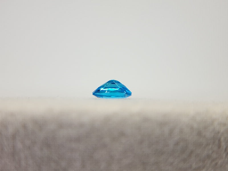 0530-1　ネオンブルーアパタイト　0.16ct