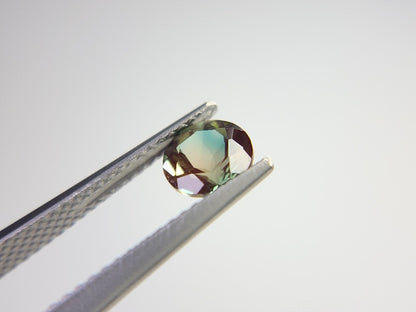 0504-11　バイカラーアンデシン　0.81ct