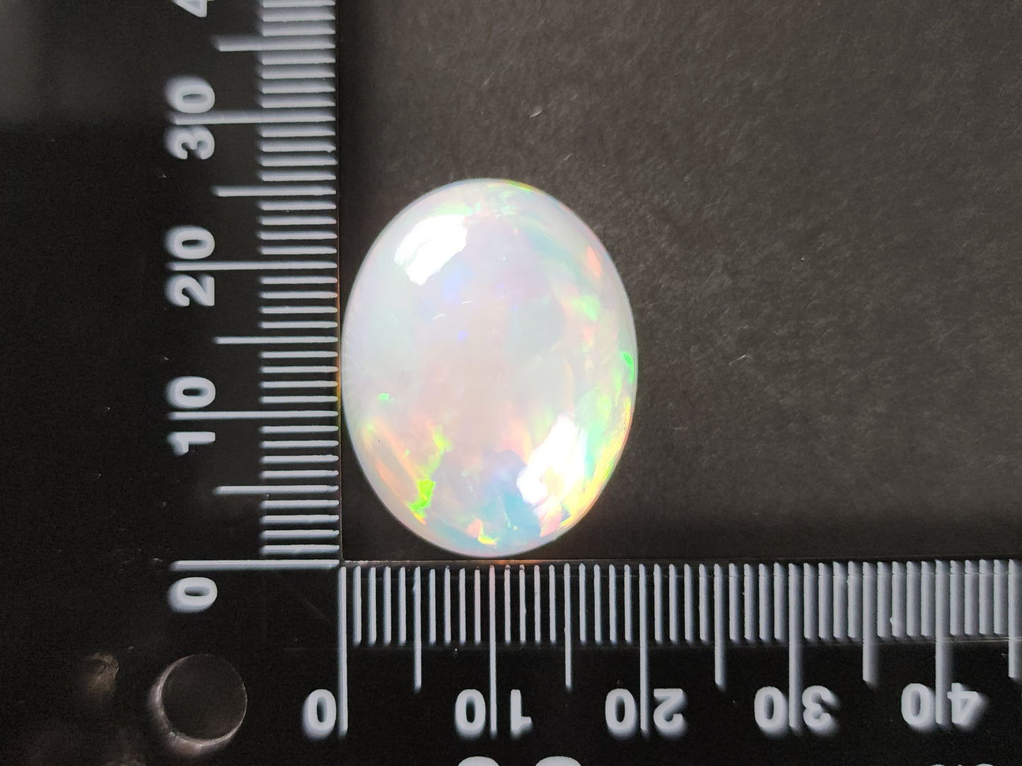 【特選】オパール　27.75ct