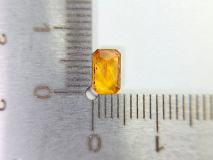 CLN-1　クリノヒューマイト　0.92ct
