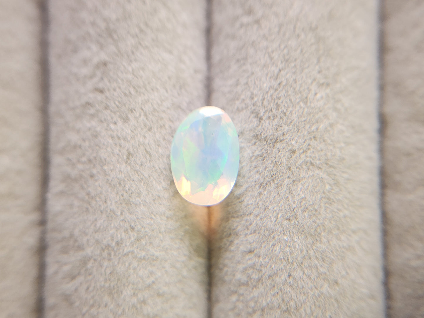 0916-10　オパール　0.98ct
