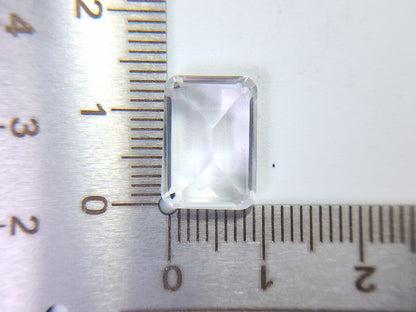 SUI-18　水晶　7.42ct